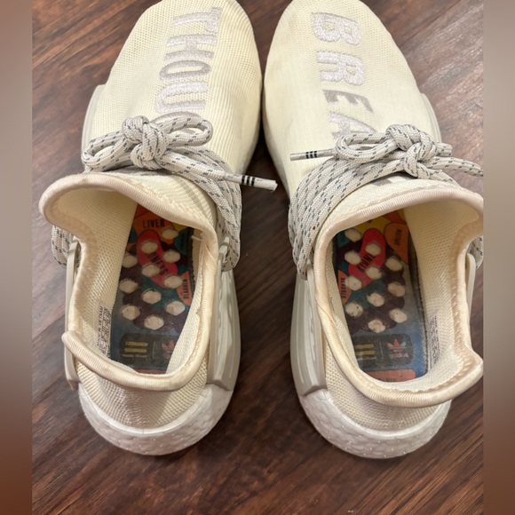 Adidas - Picture 2 of 5